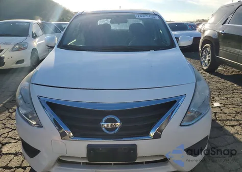 2015 Nissan Versa 1.6 Sv z USA, uszkodzony, nr VIN 3N1CN7APXFL906867